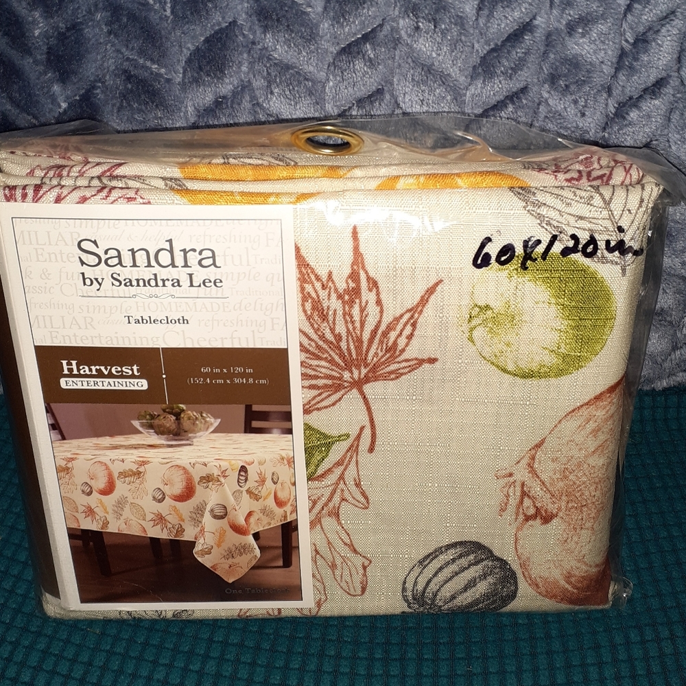 Pumpkin Thanksgiving Fabric oblong Tablecloth 10-12 people 60 x 120 in